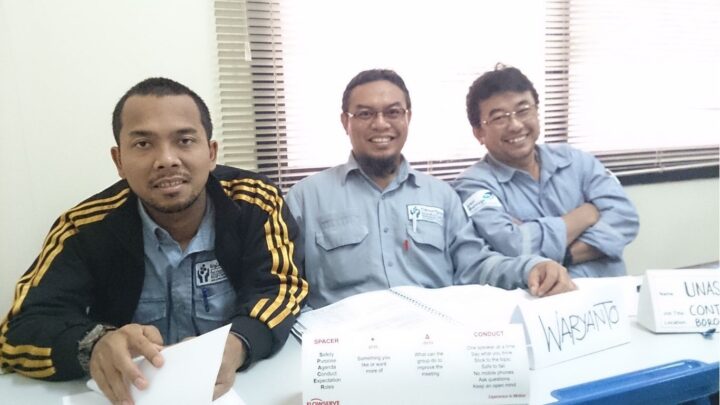 Bersama Rekan Pabrik di UAE